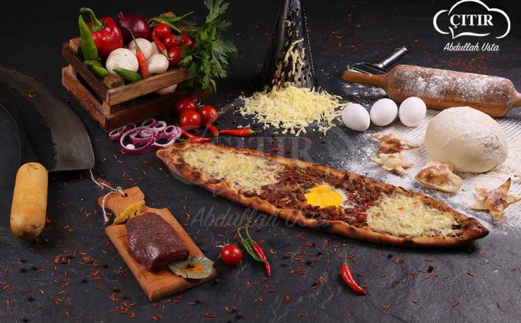 Karışık Yumurtalı Pide